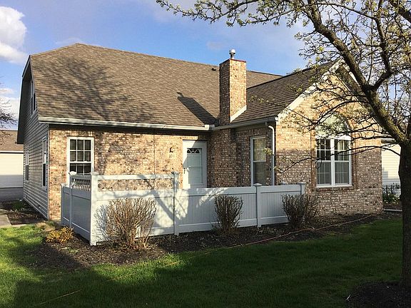 4th image of 104 Stonegate Cir