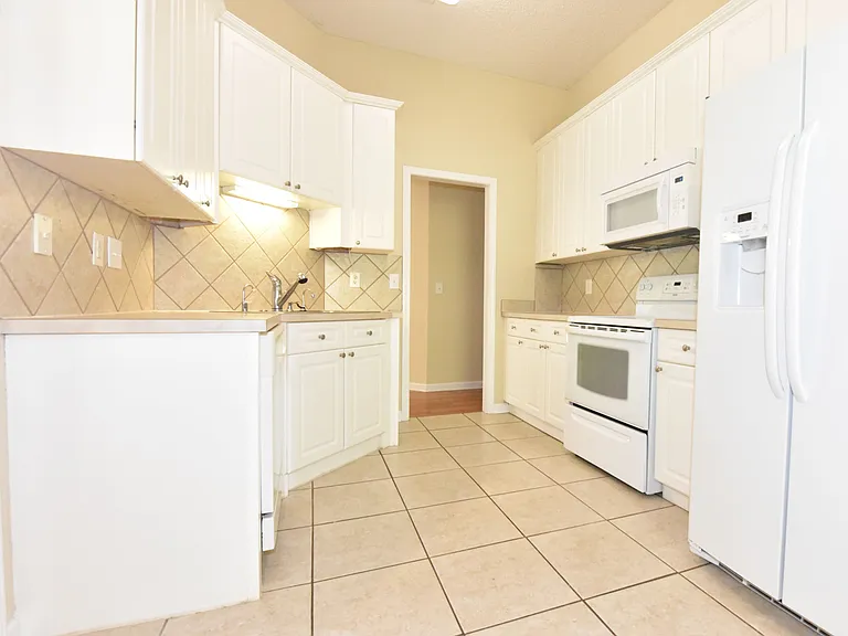 1754 Post Oak Ct — Photo 4