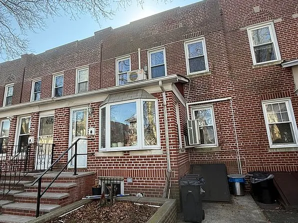 78-40 75th St, Ridgewood, NY 11385