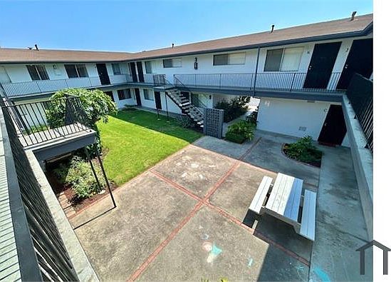4th image of 3717 69th St APT U