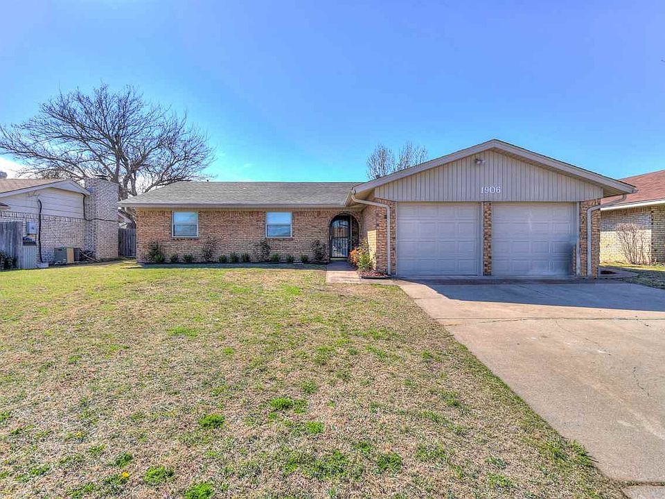 1st image of 1906 NW Great Plains Blvd