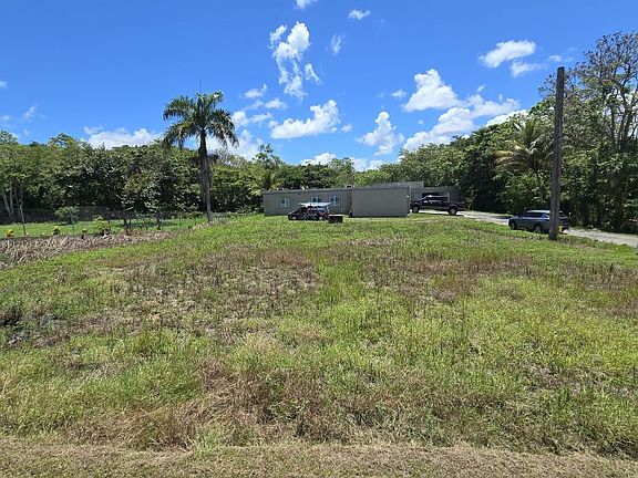 3rd image of Bo Quebrada Hacienda Parque De San Lorenzo Calle #R