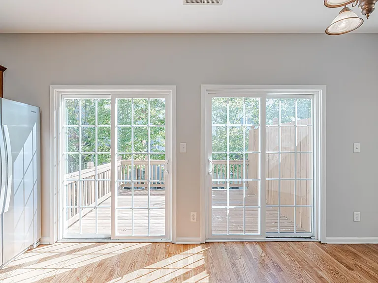 14106 Winford Ln — Photo 42