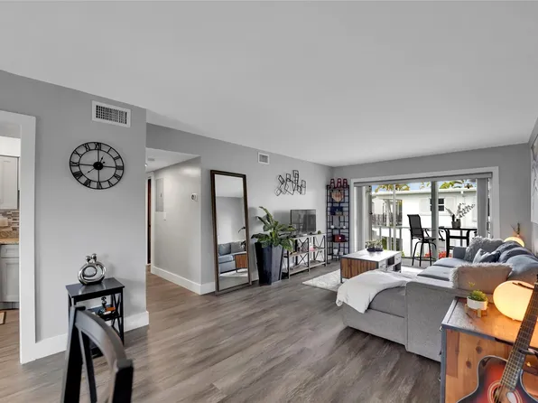 2161 NE 42nd Court #215, Lighthouse Point, FL 33064