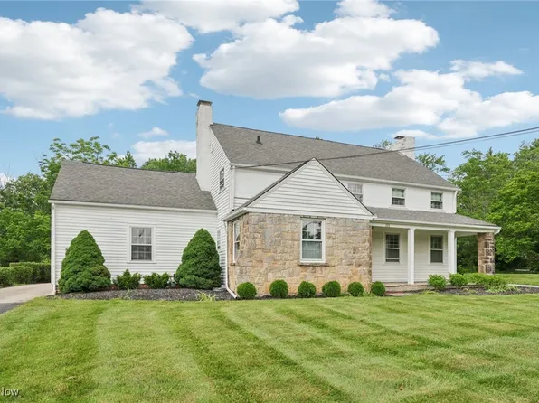 111 E Garfield Rd, Aurora, OH 44202