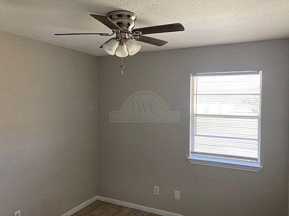 5th image of 1208 Charisse St #328499223