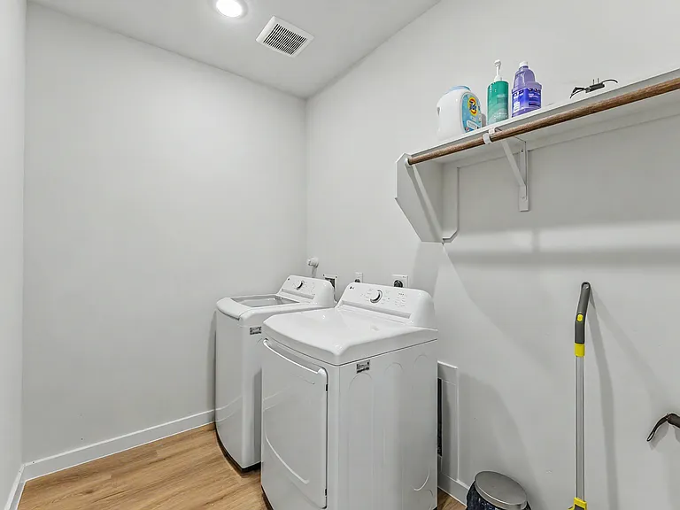 16515 Rosemary Rdg — Photo 11