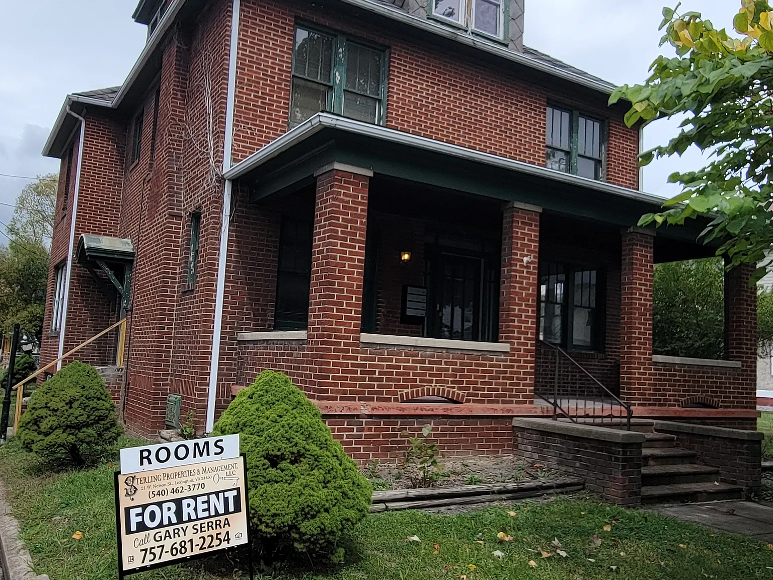 4 bed, 2.5 bath, 2492 sqft, $500 — Photo 1