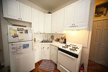 Rented by Metropolitan Realty