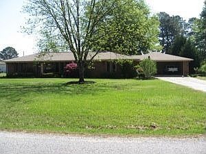1st image of 224 Lollar Cir