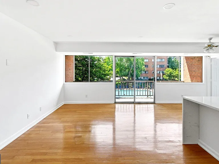 431 N Armistead St #307 — Photo 3