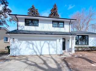 106 E Lonnquist Blvd, Mount Prospect, IL