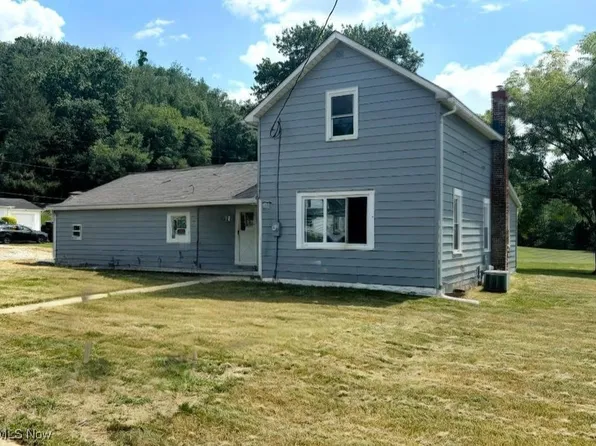 564 Crider Ave NE, New Philadelphia, OH 44663