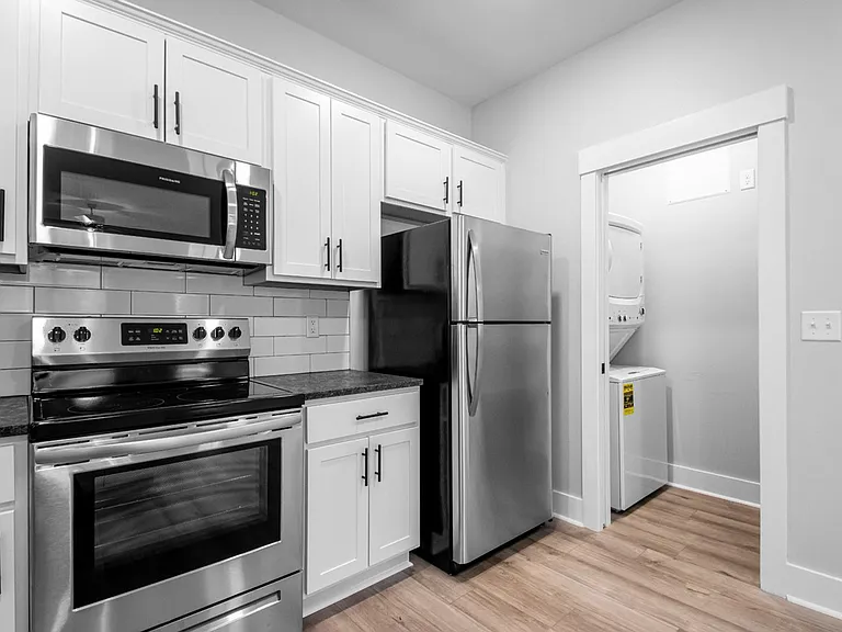 809 Maple St #D — Photo 14