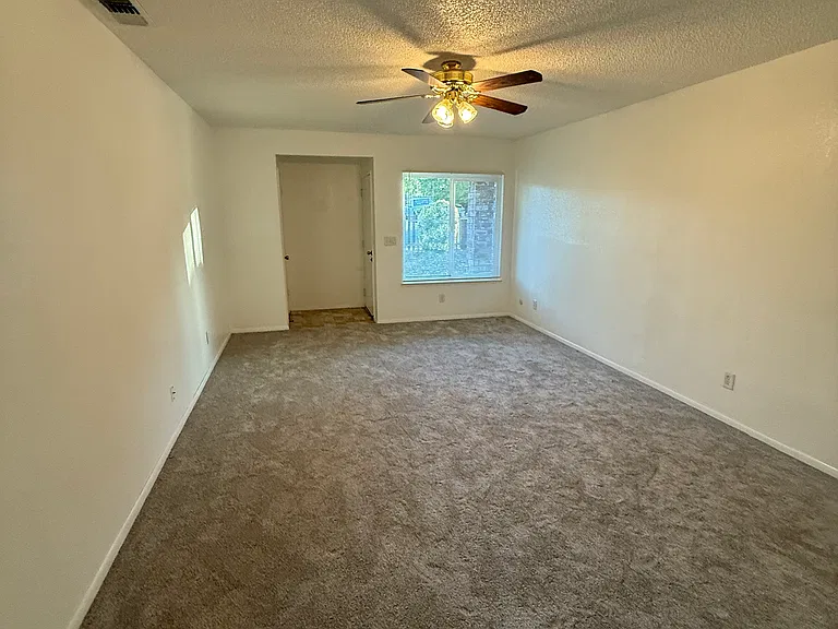 6862 Concert Way — Photo 5