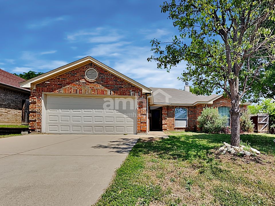 1st image of 814 La Sierra Ct