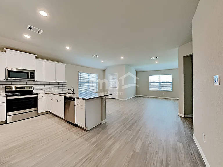 2713 Iberia Ct — Photo 4