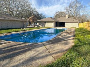 12472 Gravois Subd Rd, Gonzales, LA 70737