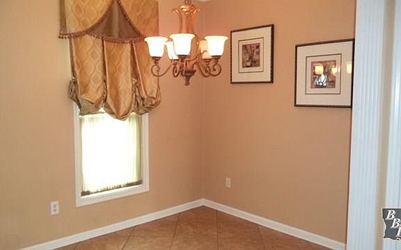 2nd image of 3031 Barrow St APT 12