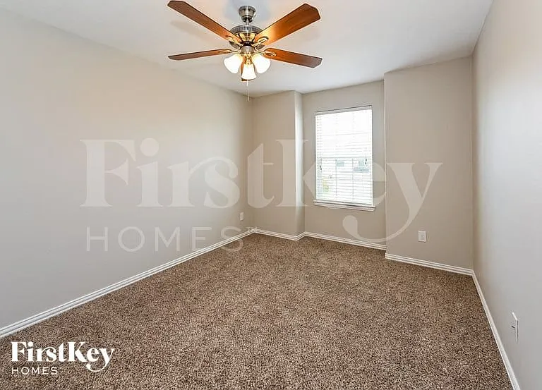 2919 Chaplin Place Dr — Photo 13