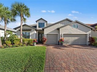 9607 Everglades DR, NAPLES, FL 34120