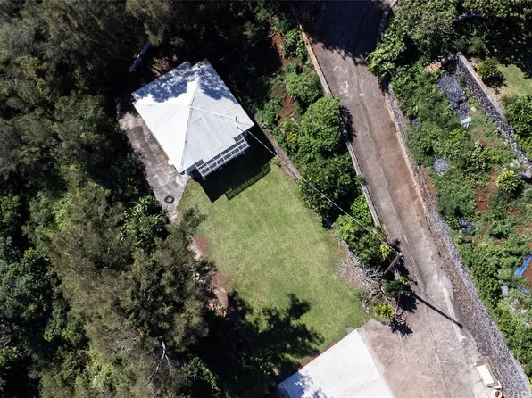 99-139 Napuanani Rd #5, Aiea, HI 96701