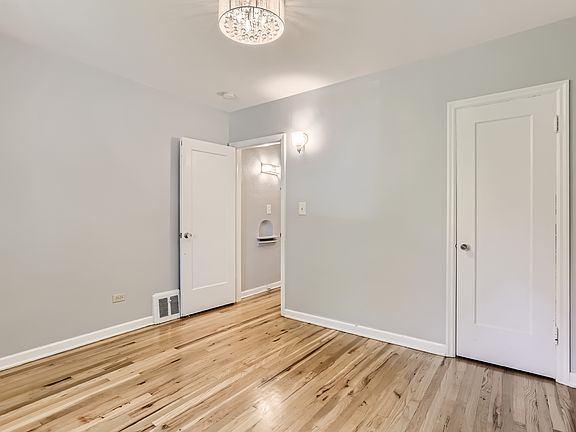 Upstairs Bedroom 2