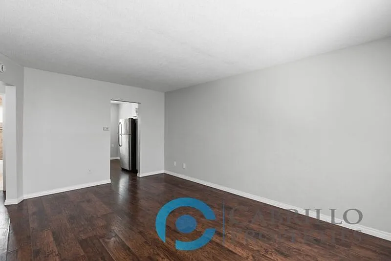 1 bed, 1.0 bath, 550 sqft, $1,995 — Photo 4