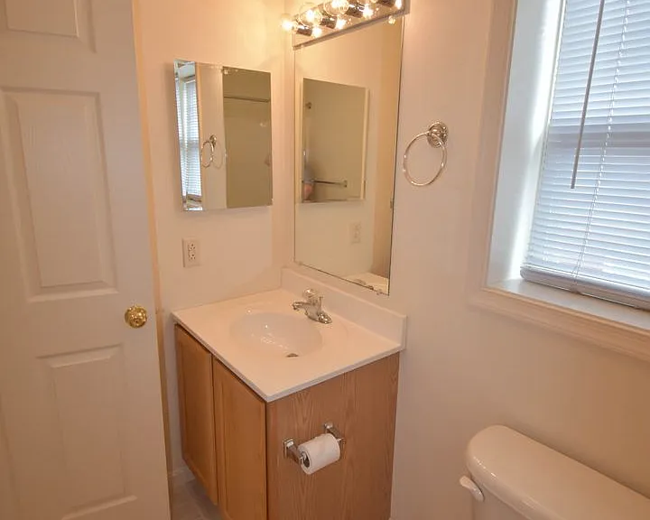372 E Water St — Photo 16