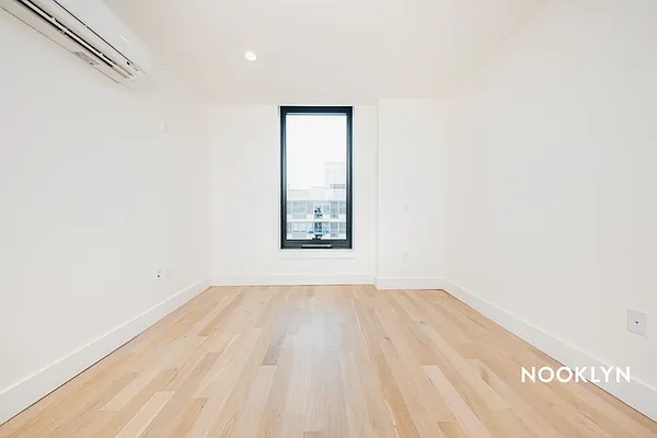Rented by Nooklyn NYC LLC | media 21