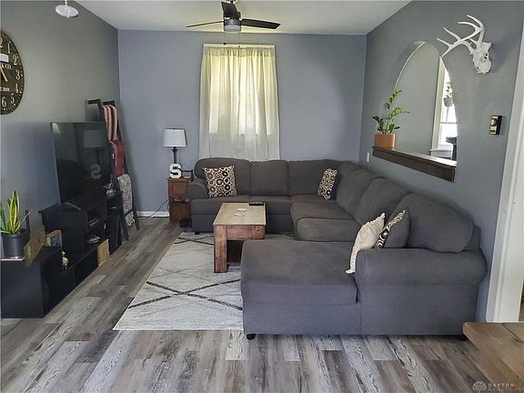 4th image of 213 North St