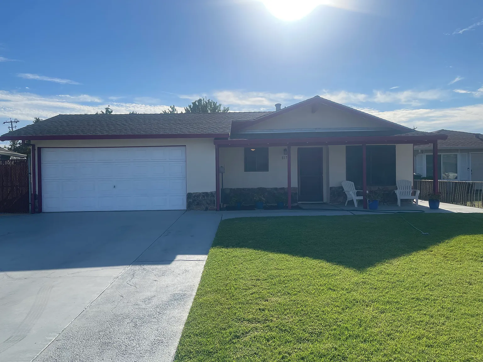 817 Madsen Dr — Photo 2