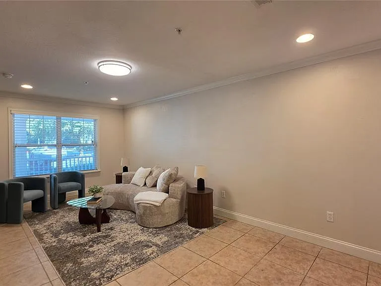 4639 SW 48th Dr #151 — Photo 10