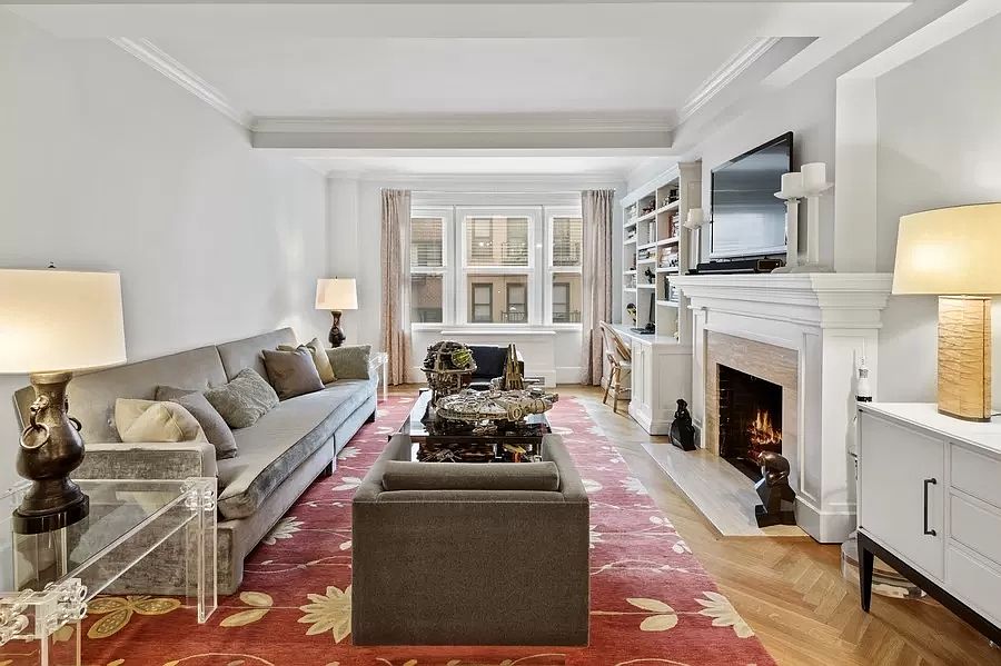 1st image of 167 E 82nd St #4B