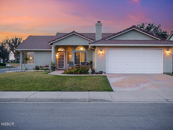 3rd image of 5099 Pacific Dunes Cir