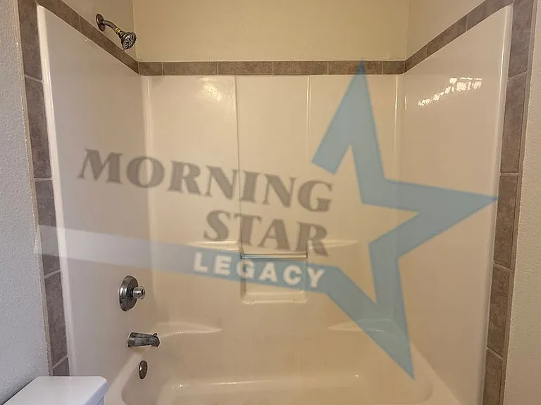 450 Ithaca Ct — Photo 25