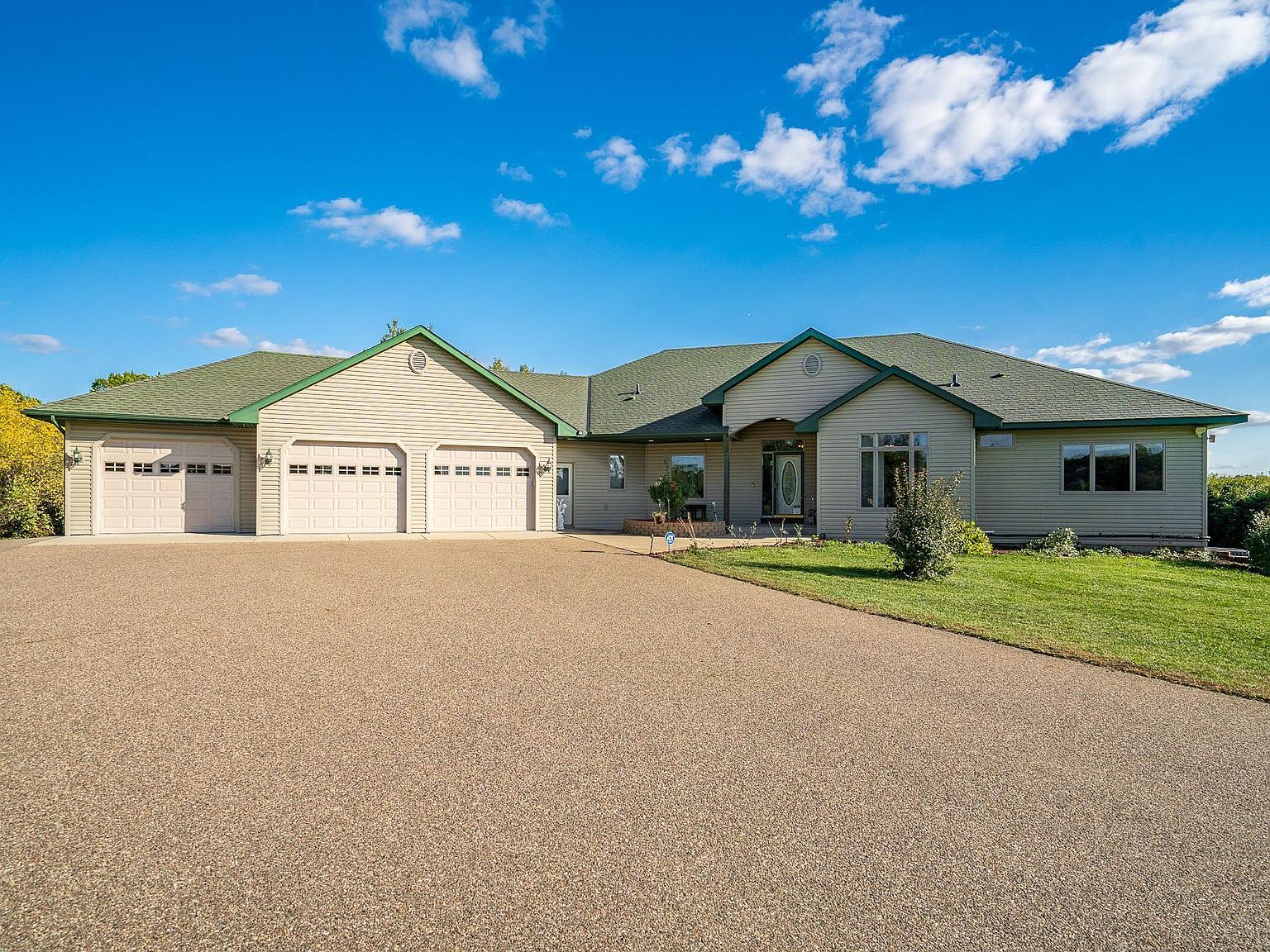 22171 Logan Ave, Lakeville, MN 55044 Zillow