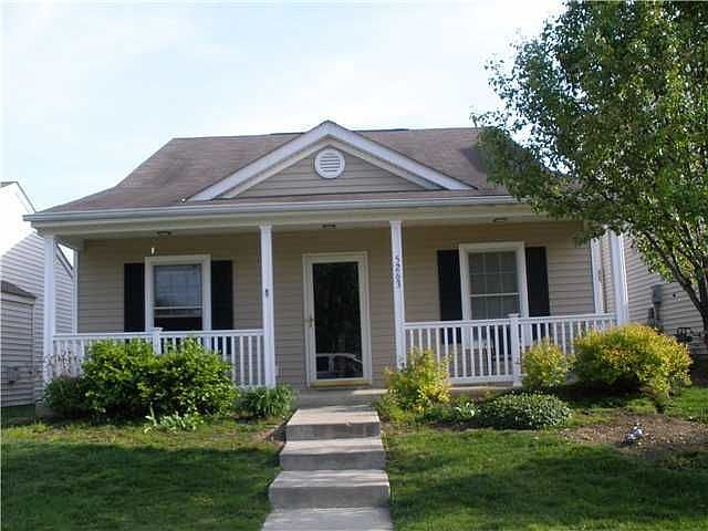 Cozy Cape Cod! Ready to move into! 