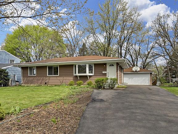 2nd image of 2211 N Upland Crst