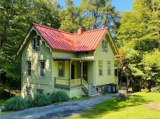 10 Maple Rd, Cornwall On Hudson, NY 12520