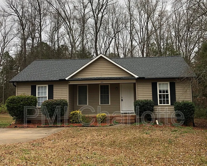 2519 Hickory Ave