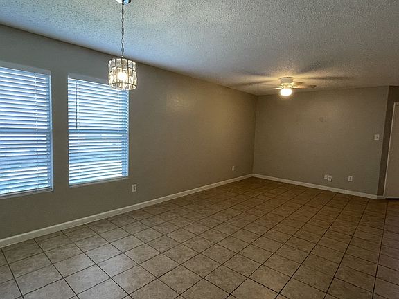 3rd image of 5619 Swan Lake Dr