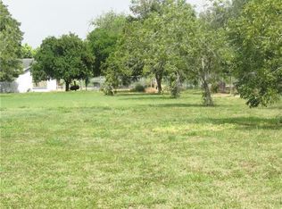703 N Cesar Chavez Rd, Edinburg, TX 78542