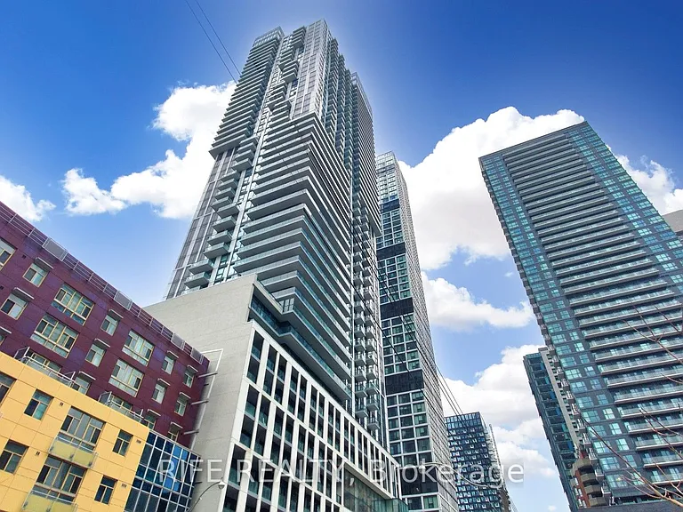 251 Jarvis St #830 — Photo 3