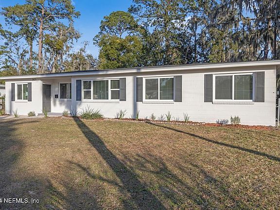 2nd image of 2623 EMILY Drive