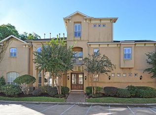 6215 Sutherland Sq, Houston, TX 77081