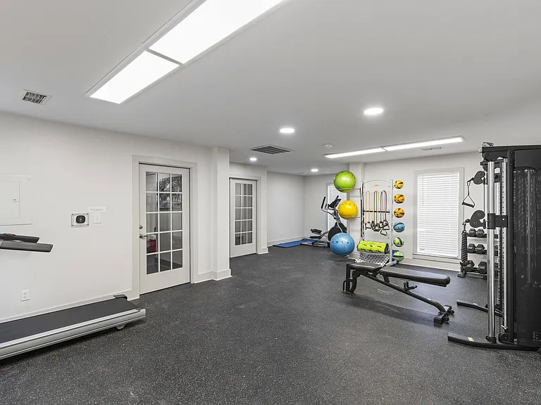 Our Montgomery apartments feature a well-equipped fitness center with bench, weights, and complete exercise equipment, professionally operated by Highlands Vista Group.
