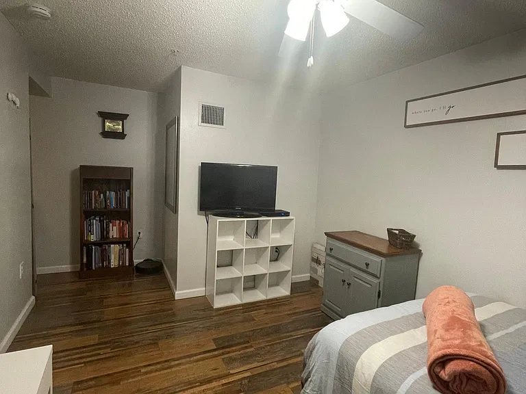 Guest Bedroom Furniture Example