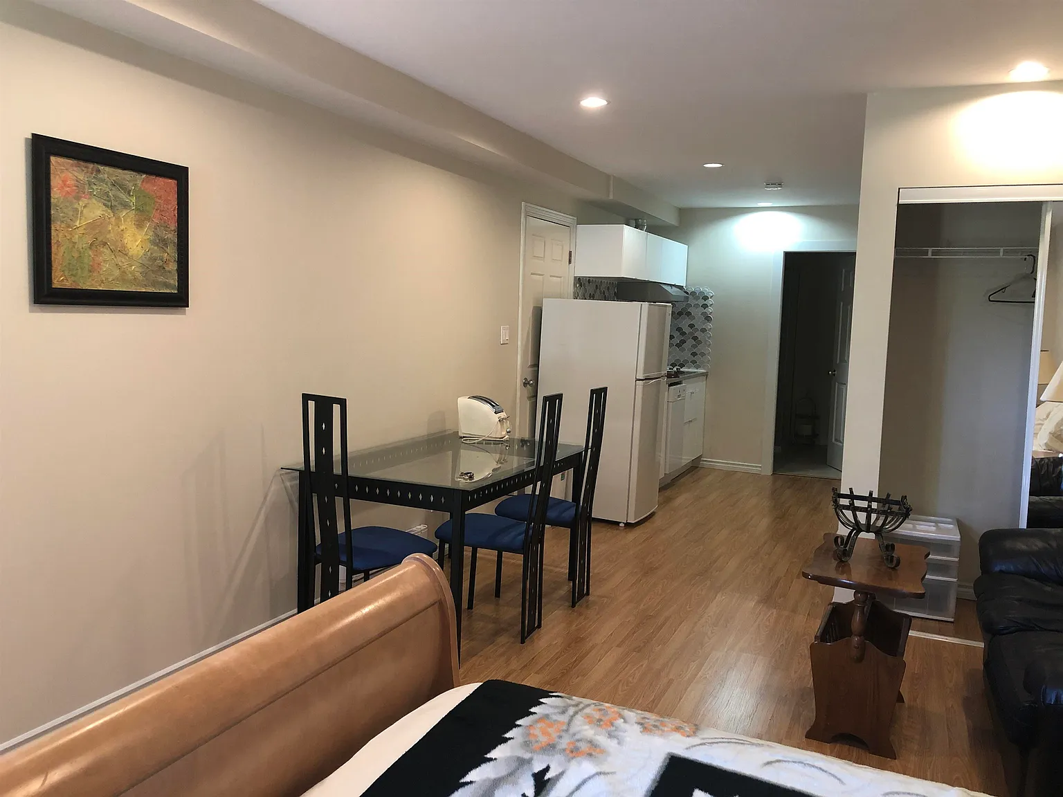 2 bed, 980 sqft, $2,200 — Photo 2