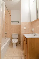 Rented by Bryan L Rozencwaig, LREB